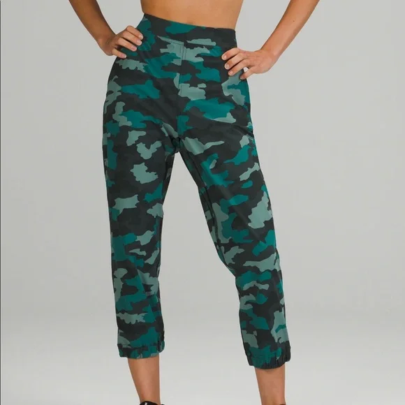 Lululemon Adapted State High-Rise Jogger Crop - Picture 1 of 4